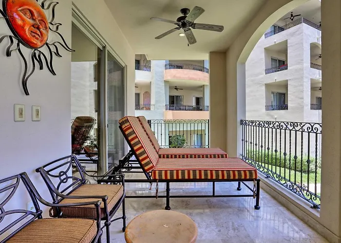 La Condo: Pools, Hot Tub, & Balcony Holiday home Cabo San Lucas